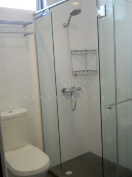 Upper Neram Road, Upper Neram Road, 5 Bedrooms, 2,400 sqft, Semi-Detached House For Rent, by Justina Teo, 15497053 - Common Toilet - PropertyGuru.com.sg