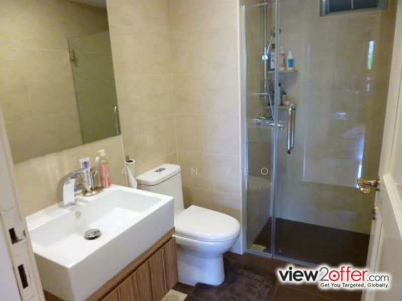 Westcove Condo, 10 West Coast Crescent, 3 Bedrooms, 1,249 sqft, Condominium For Rent, by Alvin Yeo, 15562053 - Guest Toilet - PropertyGuru.com.sg