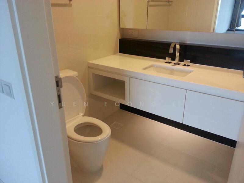 The Interlace, 210 Depot Road, 3 Bedrooms, 2,131 sqft, Condominium For Rent, by Yuen Foong Ee, 15696776 - Master bathroom - PropertyGuru.com.sg
