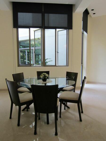 The Chancery Residence, Chancery Lane, Newton / Novena, 6 Bedrooms, 3,780 sqft, Cluster House For Sale, by June Loy, 15699988 - Dining Room with Windows - PropertyGuru.com.sg