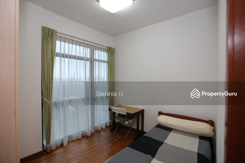 Blue Horizon, 21 West Coast Crescent, 2 Bedrooms, 936 sqft, Condominium For Rent, by Dennis Li, 15732800 - 2nd Room (unblock facing east) - PropertyGuru.com.sg