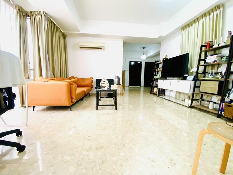 For Rent - UE Square