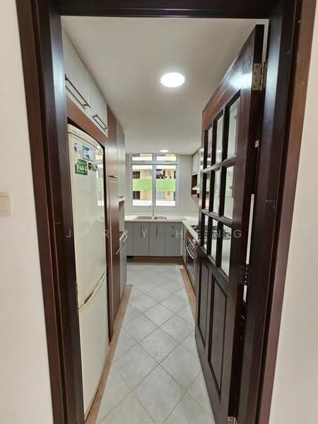 Alessandrea, 31 Alexandra Road, Alexandra / Commonwealth, 3 Bedrooms, 1,098 sqft, Apartment For Rent, by Jerry Heng, 15872896 - Kitchen - PropertyGuru.com.sg