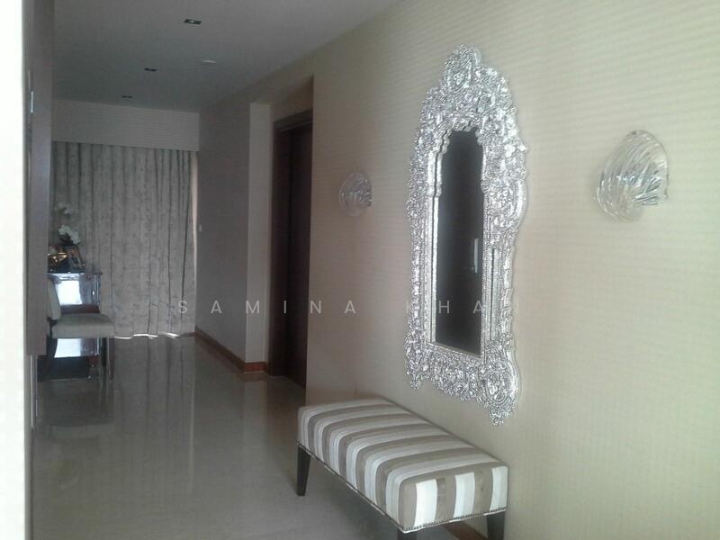Entrance from private lift