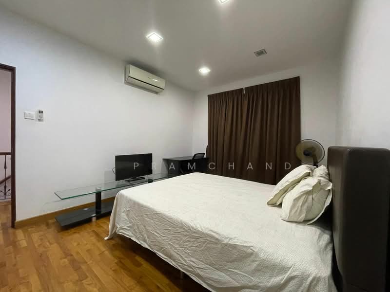 Sennett Estate, 116 Siang Kuang Avenue, Bedok / Upper East Coast, Room Rental, 1,500 sqft, Semi-Detached House For Rent, by S. Pramchand, 16171439 - PropertyGuru.com.sg
