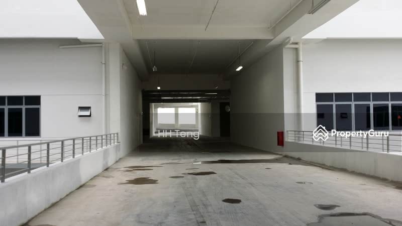 North Spring Bizhub, 11 Yishun industrial Street 1, 1,539 sqft, Factory / Workshop (B2) For Rent, by HH Teng, 16321180 - Driveway in between 2 building with 40 ft container access - CommercialGuru.com.sg