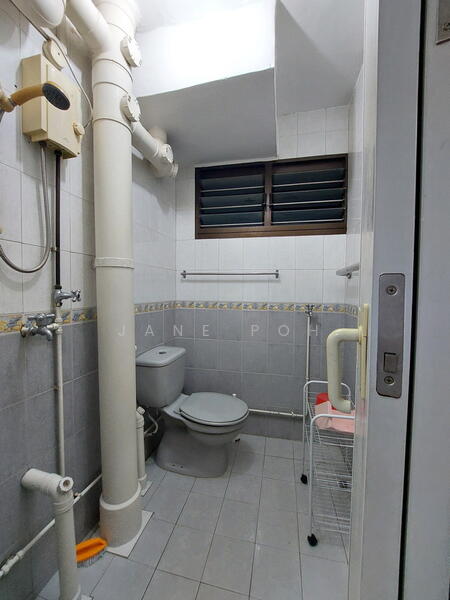 For Rent - 5 Dover Crescent