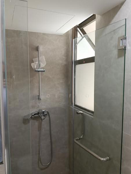 Parkview Apartments, 1 Bukit Batok Street 25, Dairy Farm / Bukit Panjang / Choa Chu Kang, 3 Bedrooms, 1,119 sqft, Apartment For Rent, by Joe Foo, 16439344 - Bathroom - PropertyGuru.com.sg