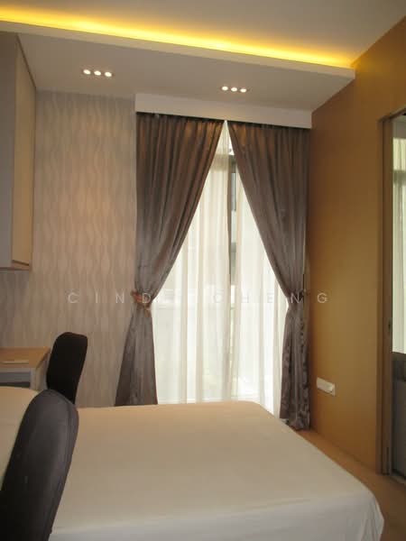 The Laurels @ Cairnhill Road, 38 Cairnhill Road, 1 Bedroom, 549 sqft, Condominium For Rent, by Cindy Cheng, 16504001 - Bedroom balcony - PropertyGuru.com.sg