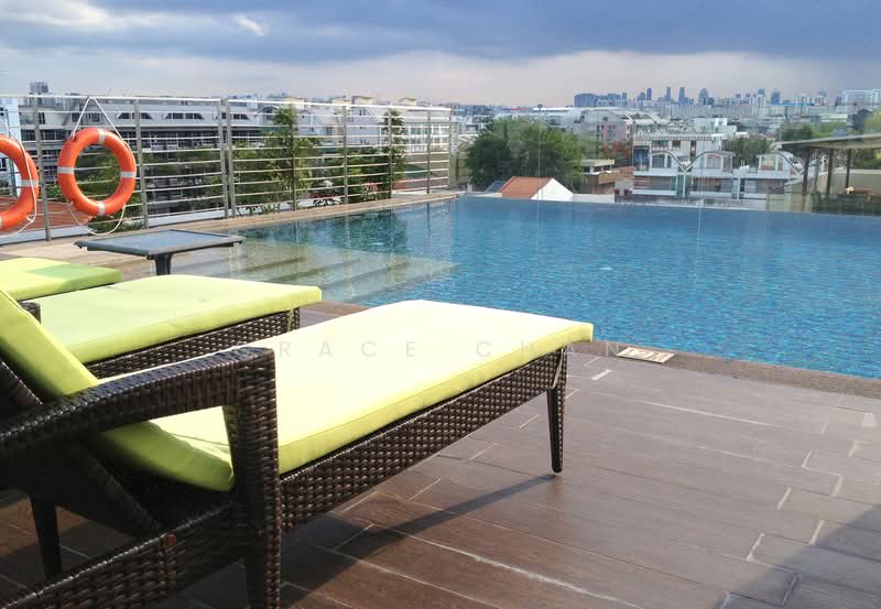 D'Gallery, 15 Jalan Masjid, 3 Bedrooms, 969 sqft, Apartment For Rent, by Grace Chan, 16509241 - Cosy roof top pool to relax - PropertyGuru.com.sg