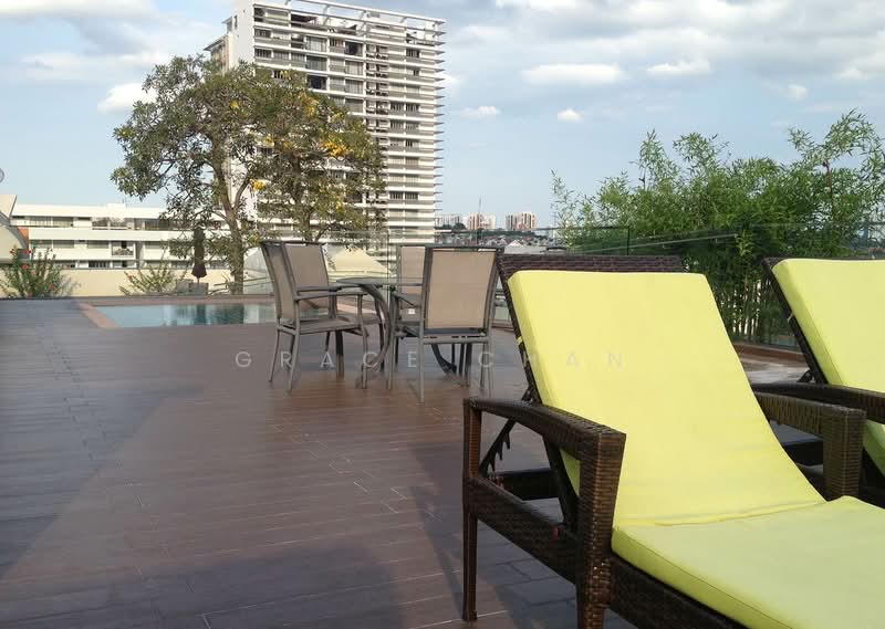 D'Gallery, 15 Jalan Masjid, 3 Bedrooms, 969 sqft, Apartment For Rent, by Grace Chan, 16509241 - Cosy roof top pool to relax - PropertyGuru.com.sg