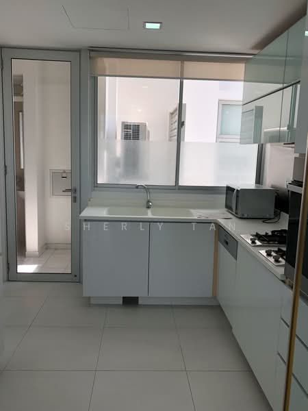 Cairnhill Residences, 31 Cairnhill Circle, 3 Bedrooms, 1,173 sqft, Apartment For Rent, by Sherly Tan, 16663394 - PropertyGuru.com.sg