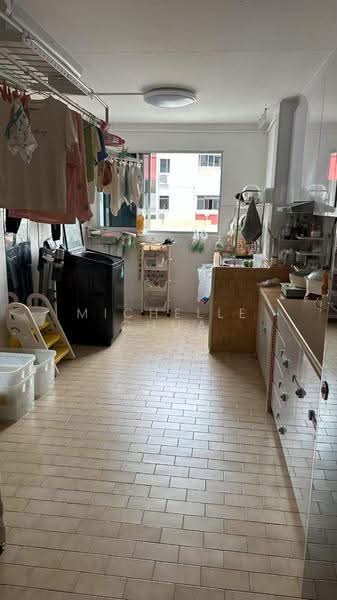 blk 312 Bukit batok st 32, Dairy Farm / Bukit Panjang / Choa Chu Kang, 2 Bedrooms, 732 sqft, HDB Flat For Rent, by Michelle Chua, 16673267 - Kitchen - PropertyGuru.com.sg