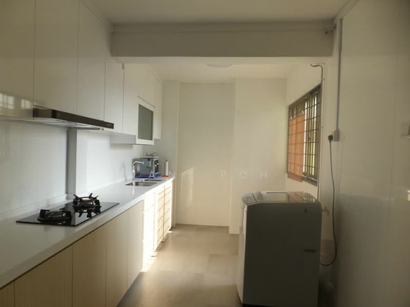 106 Jurong East Street 13, 106 Jurong East Street 13, 3 Bedrooms, 1,227 sqft, HDB Flat For Rent, by Jane Poh, 16716335 - Kitchen/Yard - PropertyGuru.com.sg