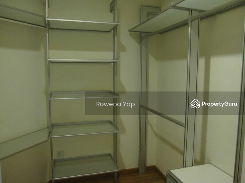Walk-in Wardrobe