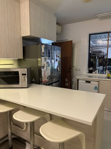 Brizay park, , 4 Bedrooms, 4,500 sqft, Bungalow House For Rent, by Kathy Soo Chin Ho, 16878351 - PropertyGuru.com.sg
