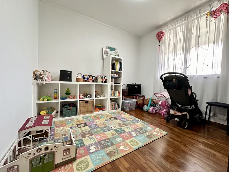 Holland Village MRT Great Condition 2 plus utility, Holland Close, 2 Bedrooms, 743 sqft, HDB Flat For Rent, by Ivan Chong, 16878697 - Bedroom 2 - PropertyGuru.com.sg