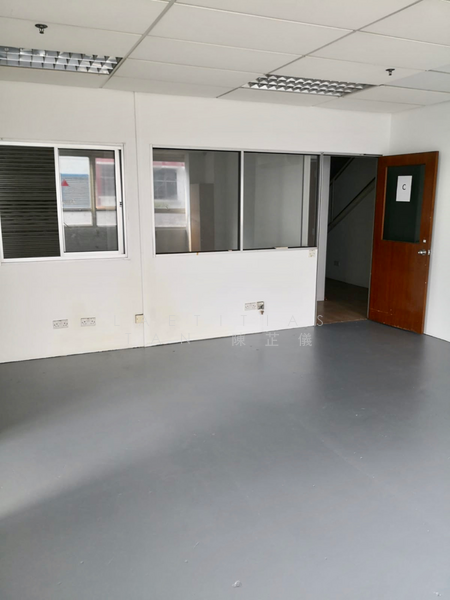 Enterprise Centre, 20 Bukit Batok Crescent, 4,068 sqft, Light Industrial (B1) For Rent, by Chloe Tan, 17004575 - CommercialGuru.com.sg