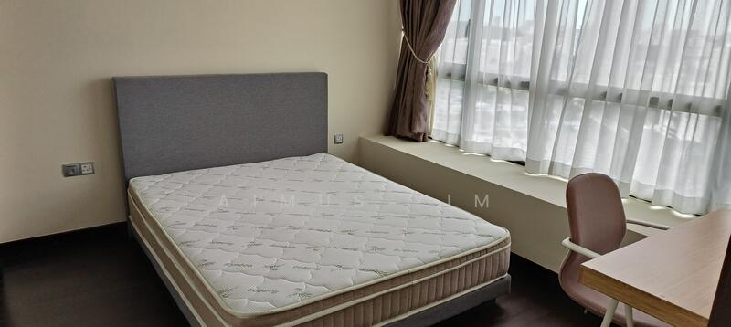 Bed and work station