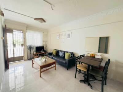 For Rent - 157 Tampines Street 12