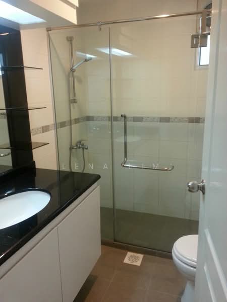 Tanglin Park, 3B Ridley Park, 3 Bedrooms, 1,689 sqft, Condominium For Rent, by Lena Lim, 17106973 - master bath - PropertyGuru.com.sg
