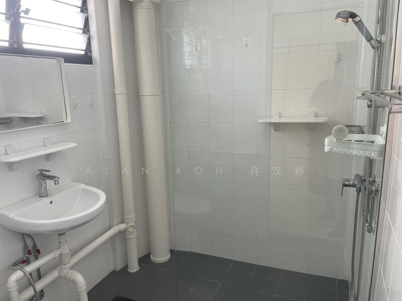 140 Lorong Ah Soo, 140 Lorong Ah Soo, 3 Bedrooms, 1,410 sqft, HDB Flat For Rent, by Alan Koh 许汉彬, 17189574 - PropertyGuru.com.sg