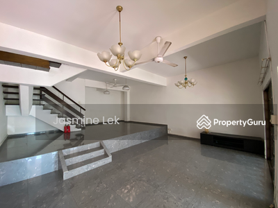 For Rent - mugliston walk