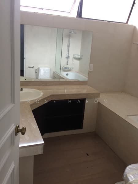 Off Bukit Timah, , 6 Bedrooms, 6,000 sqft, Bungalow House For Rent, by Rose Haron, 17210045 - PropertyGuru.com.sg