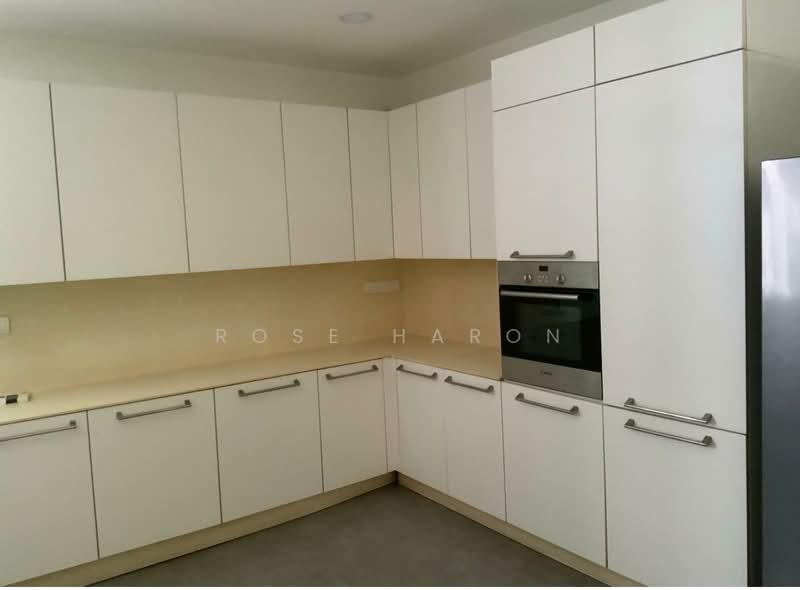 Off Bukit Timah, , 6 Bedrooms, 6,000 sqft, Bungalow House For Rent, by Rose Haron, 17210045 - kitchen - PropertyGuru.com.sg
