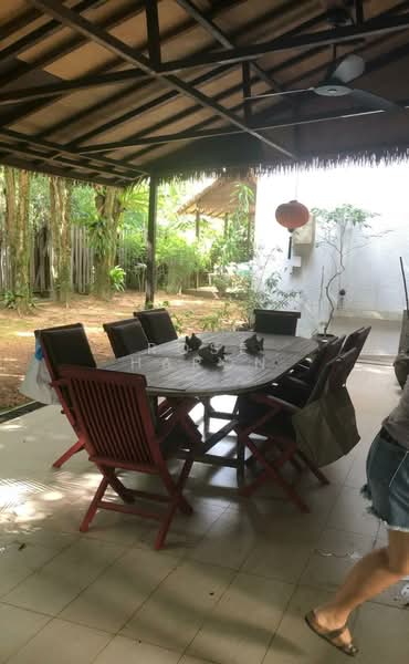 Off Bukit Timah, , 6 Bedrooms, 6,000 sqft, Bungalow House For Rent, by Rose Haron, 17210045 - outdoor dining area - PropertyGuru.com.sg