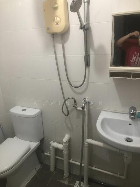 For Rent - Serangoon avenue 4