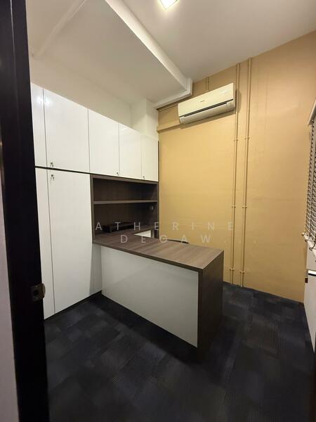Oxley BizHub, 61 Ubi Road 1, 2,948 sqft, Light Industrial (B1) For Sale, by Catherine Lia Degawidjaja, 17232059 - CommercialGuru.com.sg