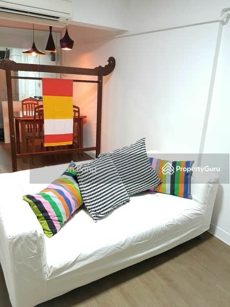 For Rent - 4 Holland Close