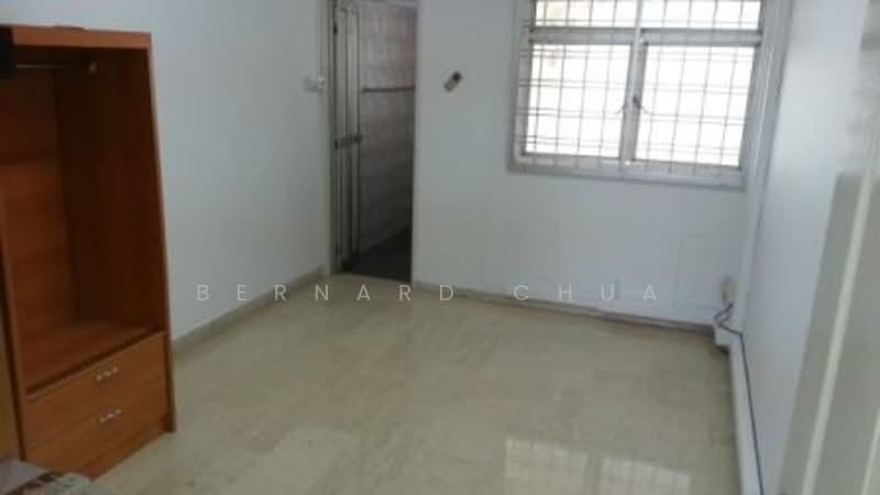 160 Bukit Batok Street 11, 160 Bukit Batok Street 11, 3 Bedrooms, 1,130 sqft, HDB Flat For Rent, by Bernard Chua, 17281375 - Spacious Master Room - PropertyGuru.com.sg