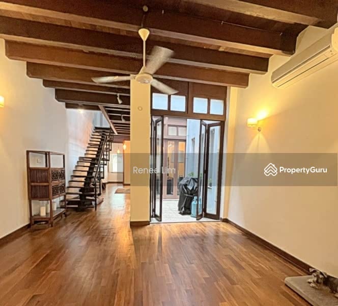 Everton Road, 25 Everton Road, 3 Bedrooms, 3,500 sqft, Conservation House For Rent, by Renee Lim, 17302217 - Dining and Living opens to Courtyard - PropertyGuru.com.sg