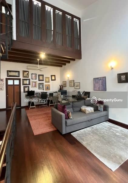 Everton Road, 25 Everton Road, 3 Bedrooms, 3,500 sqft, Conservation House For Rent, by Renee Lim, 17302217 - Attic bedroom above family area - PropertyGuru.com.sg