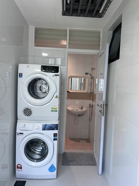 The Park Vale, 4B Park Vale, 3 Bedrooms, 1,485 sqft, Condominium For Rent, by Chevon Ng, 17316298 - PropertyGuru.com.sg