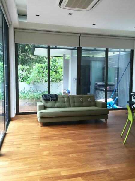 Guest room/Granny's room on 1st Level