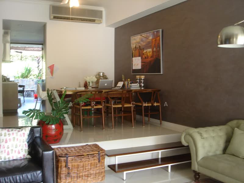 Sixth Crescent, Sixth Crescent, 4 Bedrooms, 2,500 sqft, Terraced House For Rent, by April Chia, 17543316 - PropertyGuru.com.sg