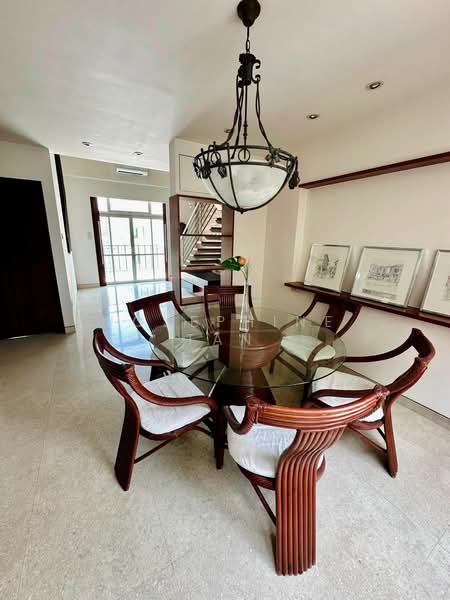 For Rent - Cavendish Park