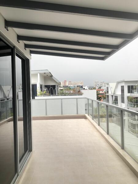 For Rent - Breeze By The East