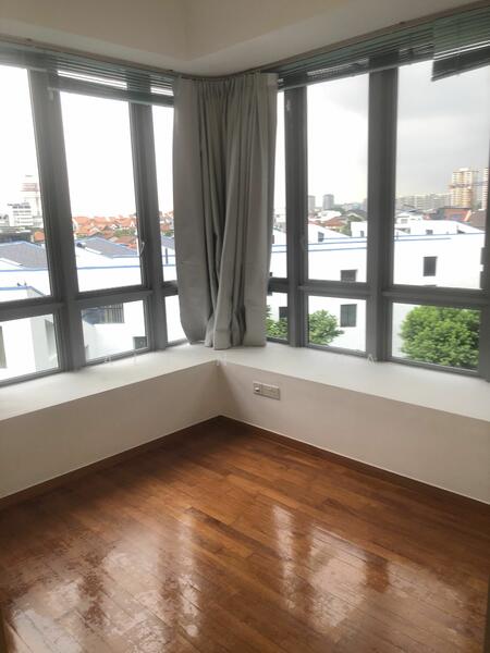 For Rent - Breeze By The East