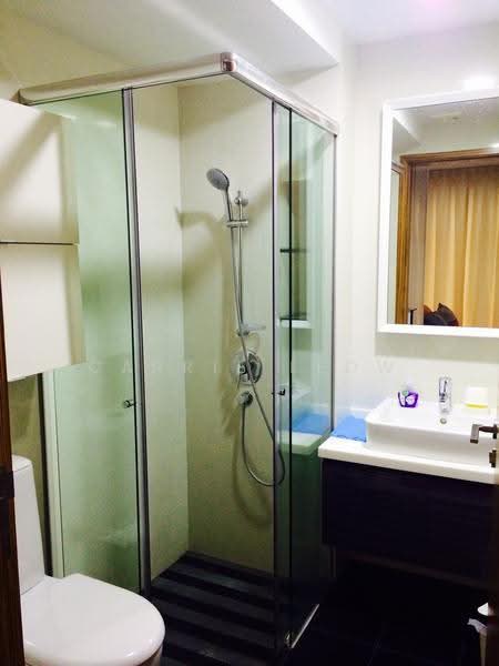 RV Edge, 2 Shanghai Road, Tanglin / Holland / Bukit Timah, 1 Bedroom, 366 sqft, Condominium For Rent, by Carrie Leow, 17603825 - PropertyGuru.com.sg