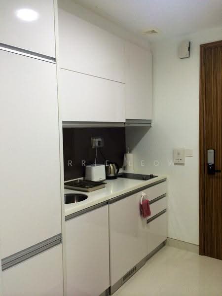 RV Edge, 2 Shanghai Road, Tanglin / Holland / Bukit Timah, 1 Bedroom, 366 sqft, Condominium For Rent, by Carrie Leow, 17603825 - PropertyGuru.com.sg