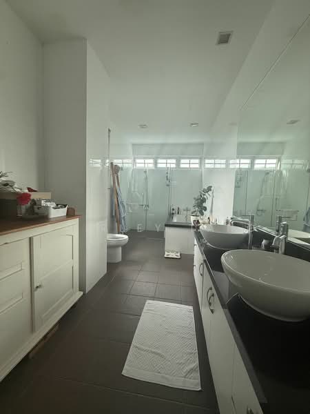 Queen Astrid Park, Queen Astrid Park, 5 Bedrooms, 6,000 sqft, Detached House For Rent, by Shirley Tang, 17606417 - PropertyGuru.com.sg