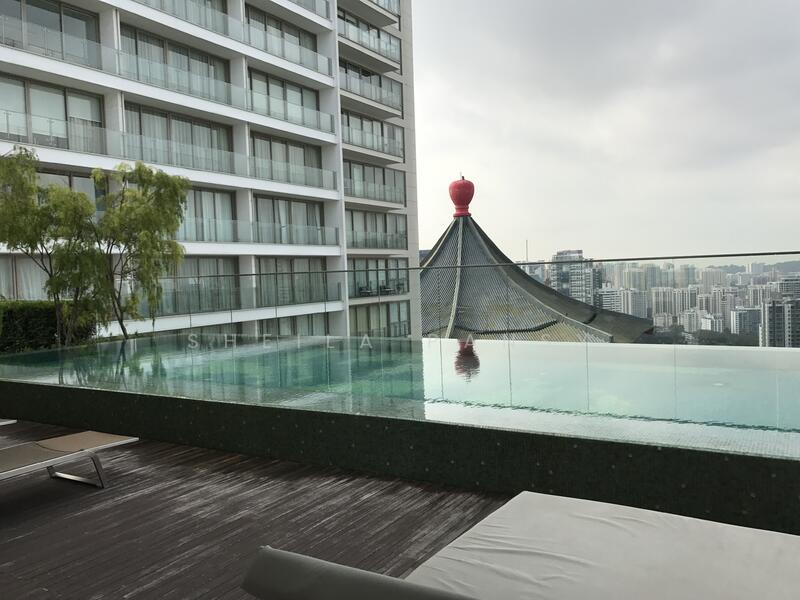 Sky pool