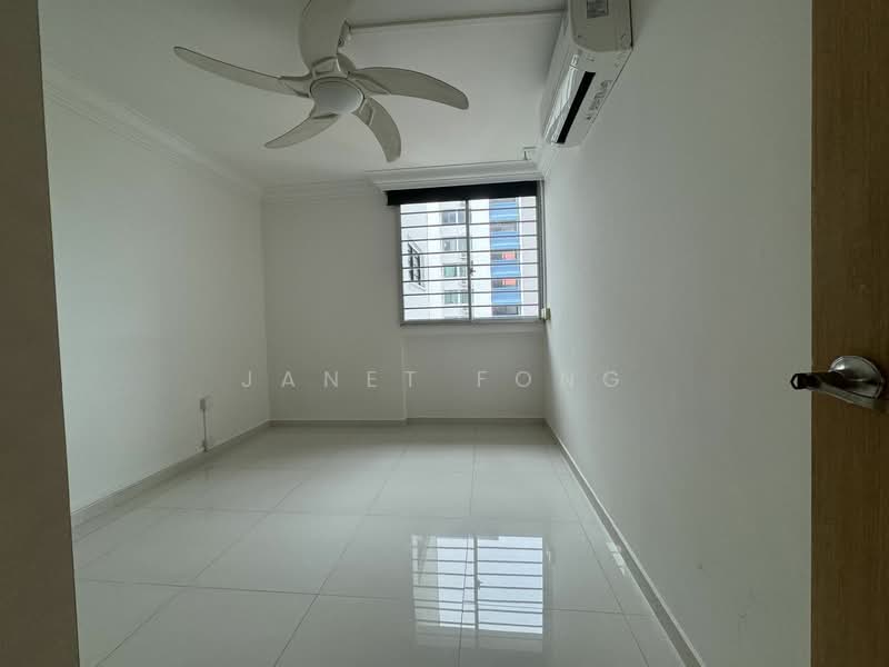 327 Serangoon Avenue 3, 327 Serangoon Avenue 3, 3 Bedrooms, 904 sqft, HDB Flat For Rent, by Janet Fong, 17782835 - PropertyGuru.com.sg