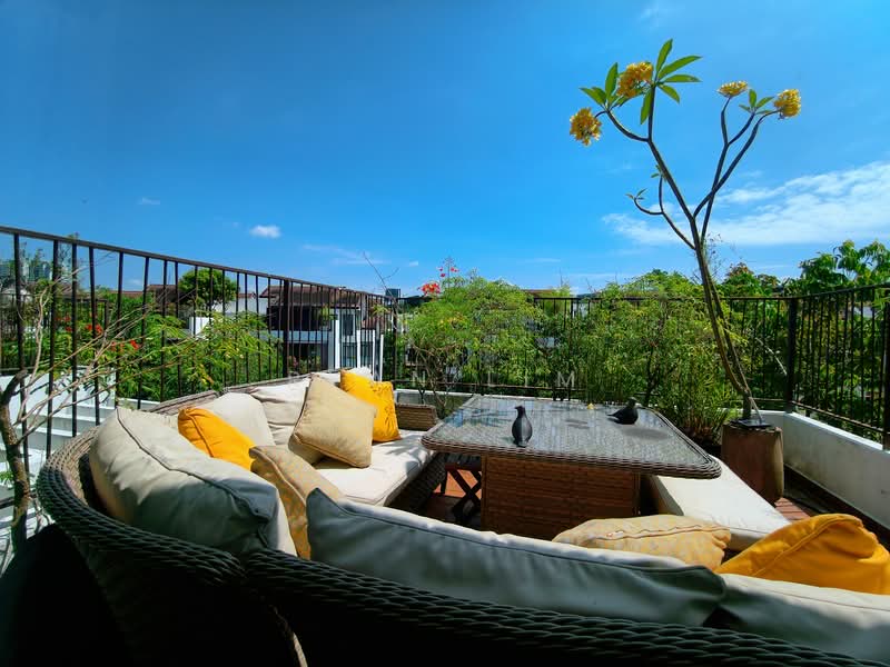 Varsity Park Condominium, 34 West Coast Road, 3 Bedrooms, 2,325 sqft, Condominium For Rent, by Ryan Lim, 17797024 - 2nd Floor Roof Garden - PropertyGuru.com.sg