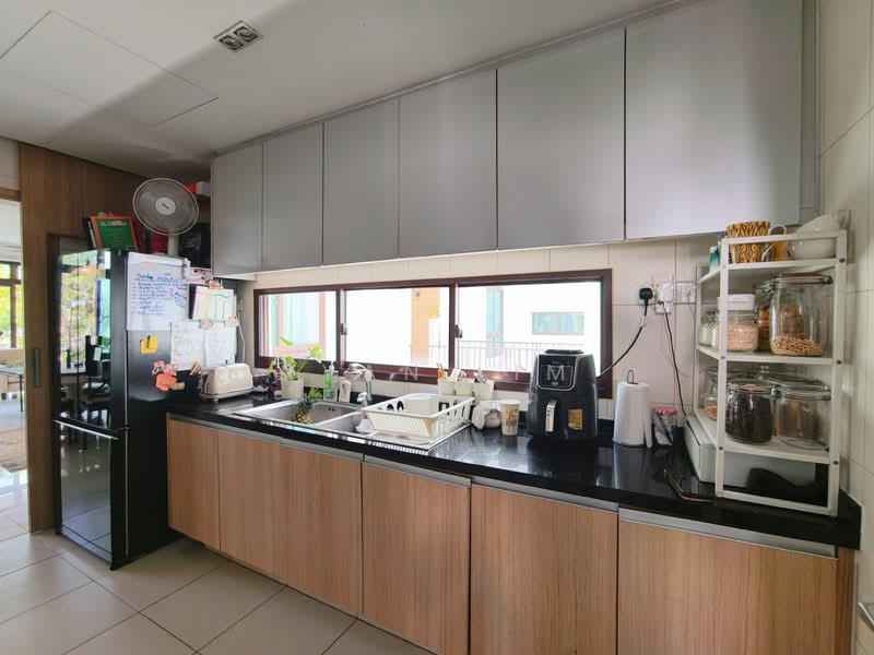 Varsity Park Condominium, 34 West Coast Road, 3 Bedrooms, 2,325 sqft, Condominium For Rent, by Ryan Lim, 17797024 - Kitchen - PropertyGuru.com.sg