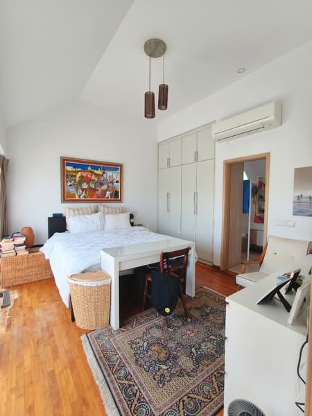 Varsity Park Condominium, 34 West Coast Road, 3 Bedrooms, 2,325 sqft, Condominium For Rent, by Ryan Lim, 17797024 - Master Room (2nd Floor) - PropertyGuru.com.sg